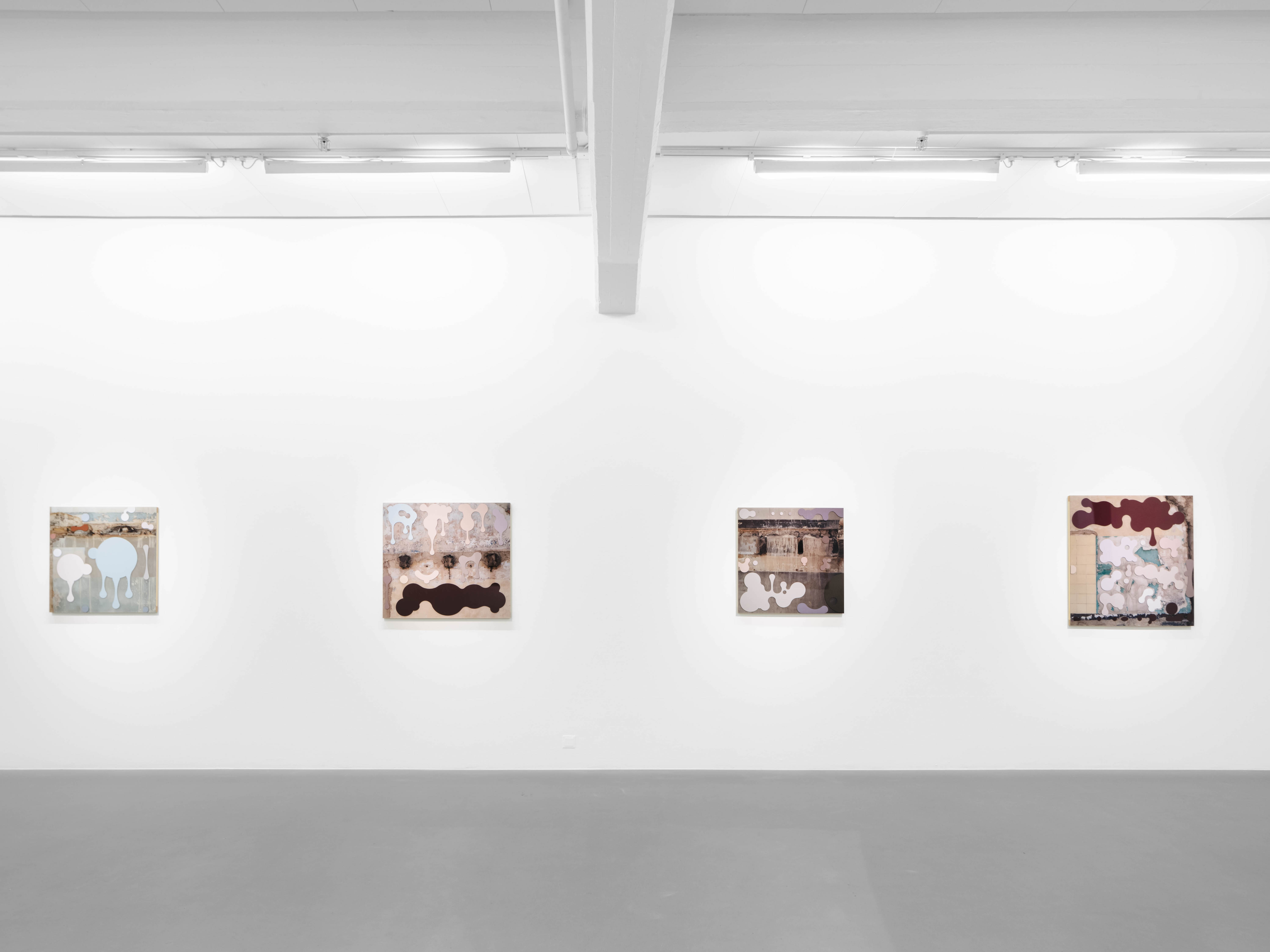 Installation view, Clay Ketter, Barrio Cartoon, 2023, Cecilia Hillström Gallery. Photo: Jean-Baptiste Béranger